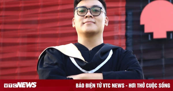 Chàng trai từng bỏ học, bươn chải đủ nghề, tốt nghiệp bằng giỏi ở tuổi gần 30