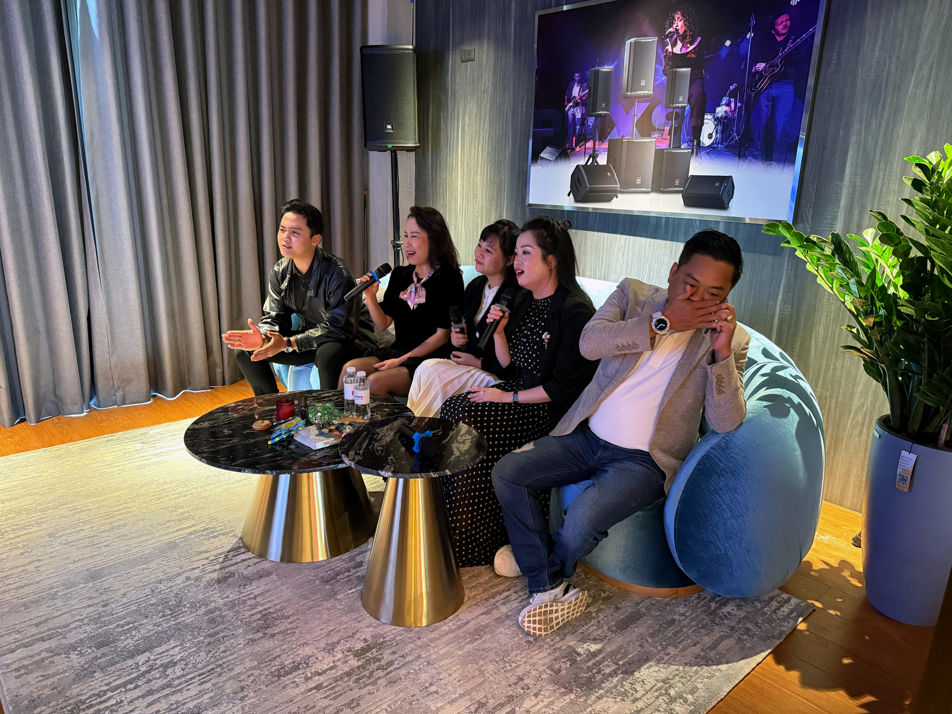 Không gian trải nghiệm cho dân chơi âm thanh ở Hà Nội - 11