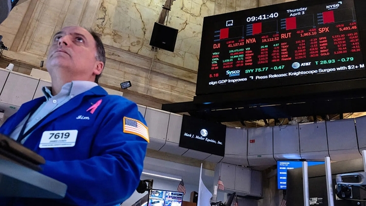 Chứng khoán Mỹ tiếp tục rơi tự do, giảm mạnh nhất gần 5 năm