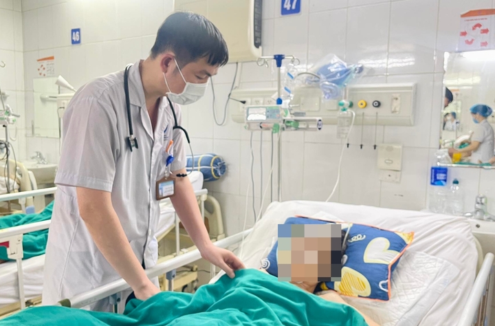 Trên đường đưa về nhà lo hậu sự, cụ bà hồi sinh kỳ diệu