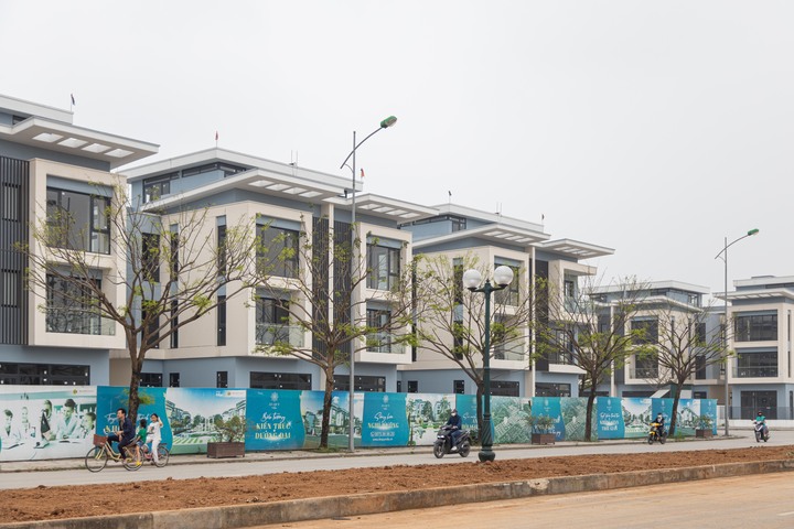 Vì sao giá nhà liền kề, biệt thự ở Hà Nội giảm?